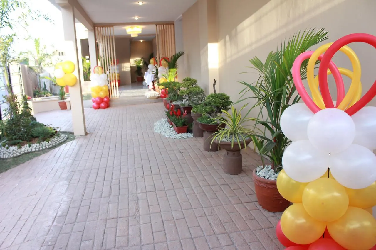 Apartment Fil- Indo Suites, Clark Angeles